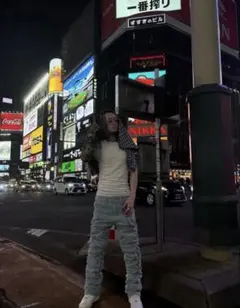 T*p様 GUAPI 迷彩柄 桜パッチ ブーツカットデニム - メルカリ