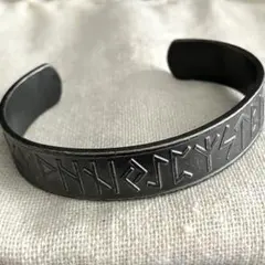 ステンレス製 メンズ ルーン文字 バングル 北欧 オカルト メンズ アクセサリー