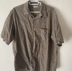 半袖ブラウンチェックシャツ