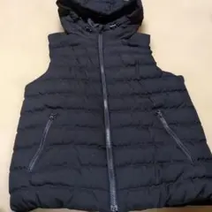 ブラックフード付きダウンベスト S