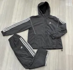 【新品未使用】adidas セットアップ　アウター　Mサイズ　パンツ　Sサイズ