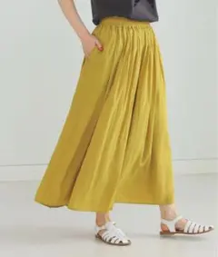 【BEAMS HEART】サテン フレアパンツのサムネイル