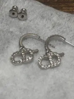 2026年最新】dior ピアス シルバーの人気アイテム - メルカリ