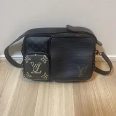【美品】ルイヴィトン　マルチポケットエクリプスメッセンジャーバッグ　M45457のサムネイル