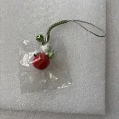 ご当地キティ　根付　ストラップ　りんご
