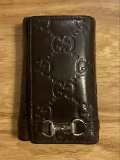 GUCCI ブラック レザー キーケース