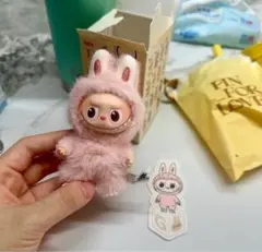 正規品※POP MART ラブブイニシャルキーホルダー"G"