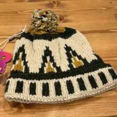 ウール製ポンポン付き帽子