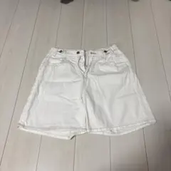 ショートパンツ　白