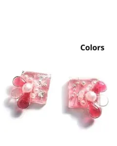 No367 レジンピアスイヤリング　ピンク　ワイヤーフラワー　シルバー系　銀箔