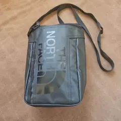THE NORTH FACE ブラック ショルダーバッグ
