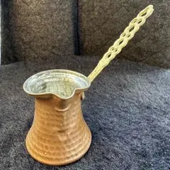 麗江銅器 銅製 槌目仕上げ ピッチャー 水差し - メルカリ