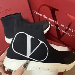 VALENTINO スニーカー ブラックのサムネイル