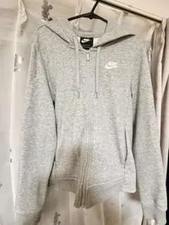 NIKE ジップアップパーカー グレーのサムネイル