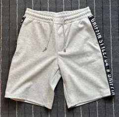 メンズ　ハーフパンツ　グレー　カジュアル Mサイズ　フィットネス　トレーニング