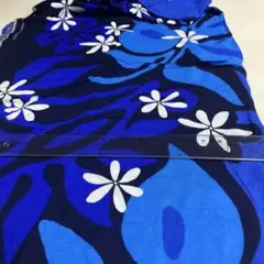 青と白の花柄生地 Ari Creation