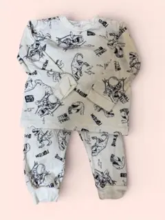 BREEZE 恐竜プリント長袖パジャマ 90サイズ