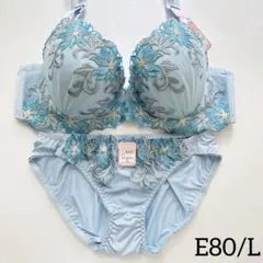 【ラス1】10626EFBU E80/L 上下セット ブルー 花柄 刺しゅうのサムネイル