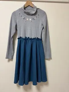 Clice de Paris 長袖　ワンピース 刺繍　グレー ブルーのサムネイル