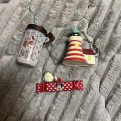 ディズニーランド　カプセルトイ　ガチャガチャ