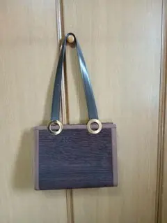 Item thumbnail for item 152d6eeb-24f0-45a7-9efa-ccb454a1aa19