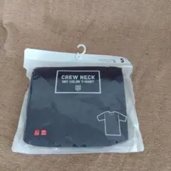 ユニクロ　クルーネックTシャツ