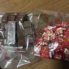 チロルチョコ　アウトレット　苺もち　ミルクヌガーのサムネイル