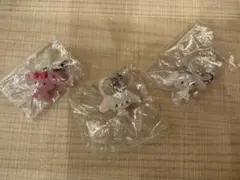 サンリオゆるっとめじるしアクセサリー　しろうさ　ぼんぼんりぼん