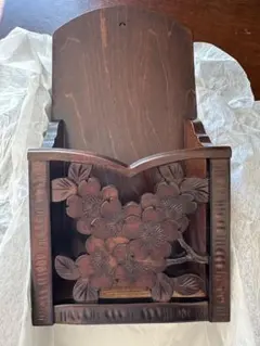 /お値下げ/極美品☆軽井沢彫　椅子／一点ものインテリア/トチノキ(国産材) お値下げ/極美品☆軽井沢彫 椅子／一点ものインテリア/トチノキ