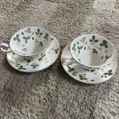 ウェッジウッドワイルドストロベリーのティーカップセット2客