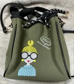 カーキ　オリーブグリーン　レディーモチーフ　バッグ　新品　超おすすめ！超お買得！