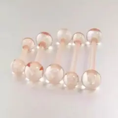 大人気希少品 アクリル製 肌色 透明ピアス 2本 リテーナー シークレットピアス