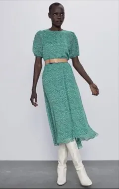 ザラZARAグリーン花柄半袖Aラインワンピース