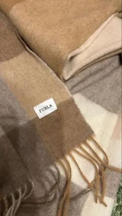 最終値下げ！フルラ　チェック柄マフラー