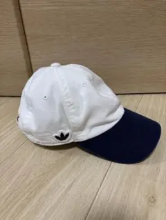 adidas ホワイト ネイビー キャップ