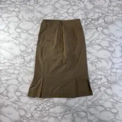 ベージュ タイトスカート オフィスカジュアル 上品大人コーデ 日本製