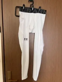 アンダーアーマー　ヒートギア　レギンス　タイツ　白　Mサイズ