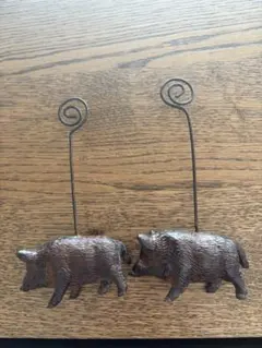 アンティーク風 豚の置物 2個セット　メモクリップ　写真立て