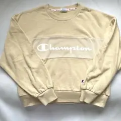 Champion トップス