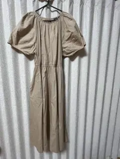 GAP ベージュ パフスリーブ ワンピース ポケット付き