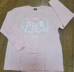 NieR clothing 長袖Tシャツ ピンクのサムネイル
