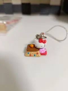 新品非売品 ハローキティ ストラップ アルミバージョン 全2色セット