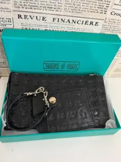 ANNA SUI エンボス加工 ブラック三つ折り財布 箱付き - メルカリ