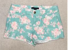 フォーエバー21  裾フリンジ?ショートパンツ花柄?水色系JP64 S〜M弱位?