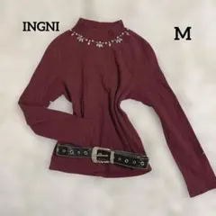 《INGNI》パールビジュー　ボトルネック　リブニット　ボルドー　フェアリー　M