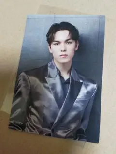 セブチ バーノン SEVENTEEN RIGHT HERE ダウン付属トレカ