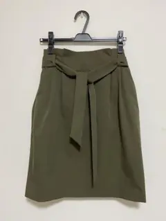 【新品未使用】H&M オリーブグリーン タイトスカート L