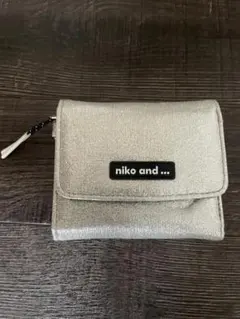 niko and ... 三つ折り財布 シルバー