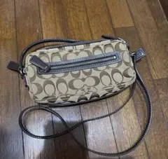 値下げ！COACH ショルダーバッグ ブラウン ロゴ柄