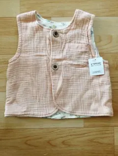 新品ノースリーブベスト　リバーシブル